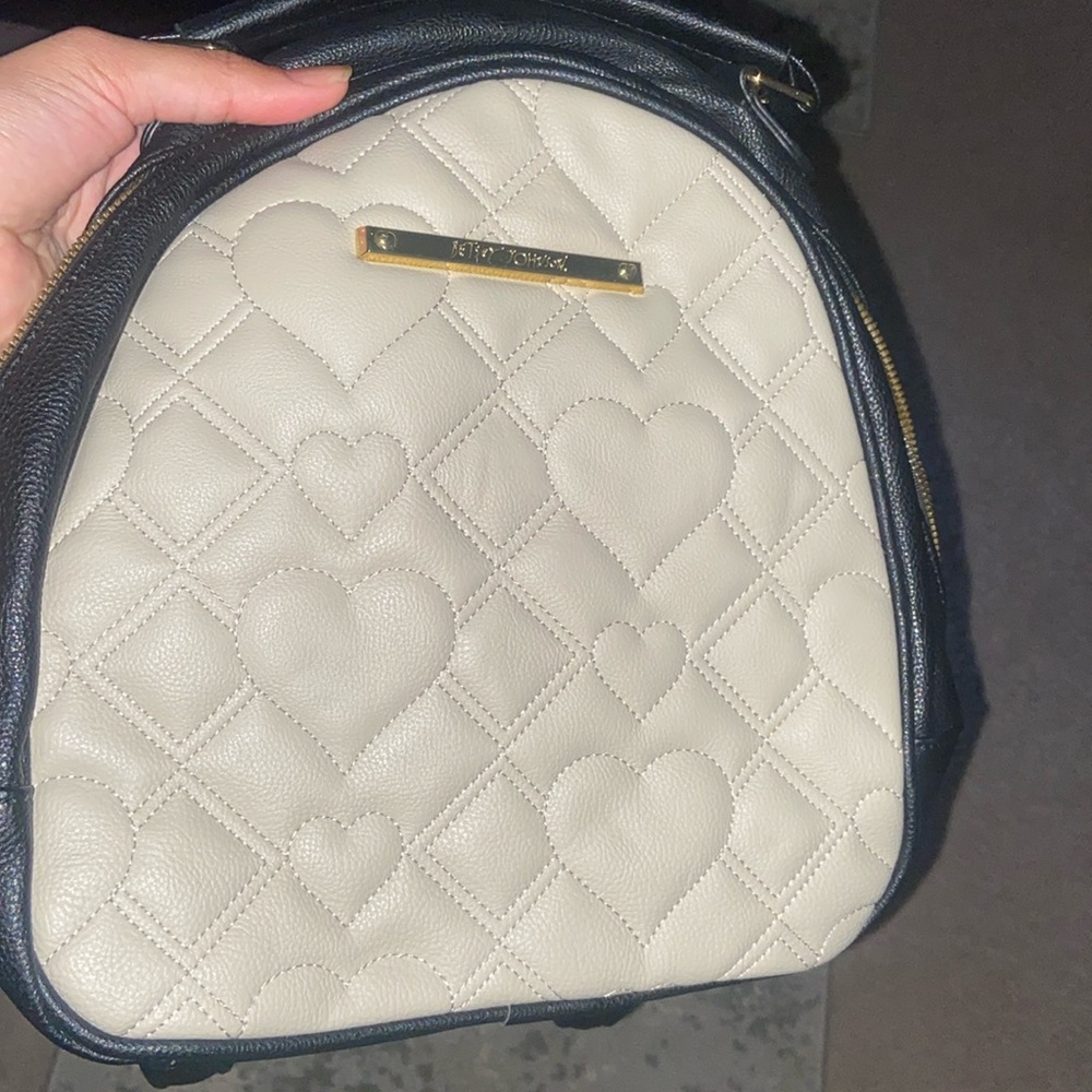BetseyJohnson Hangbang/ small book bag